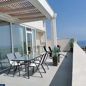 Sul Golfo , Castellammare del Golfo Italia