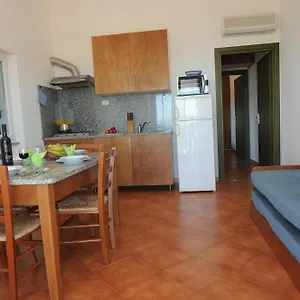 Gf Li Seddi Apartmán Badesi